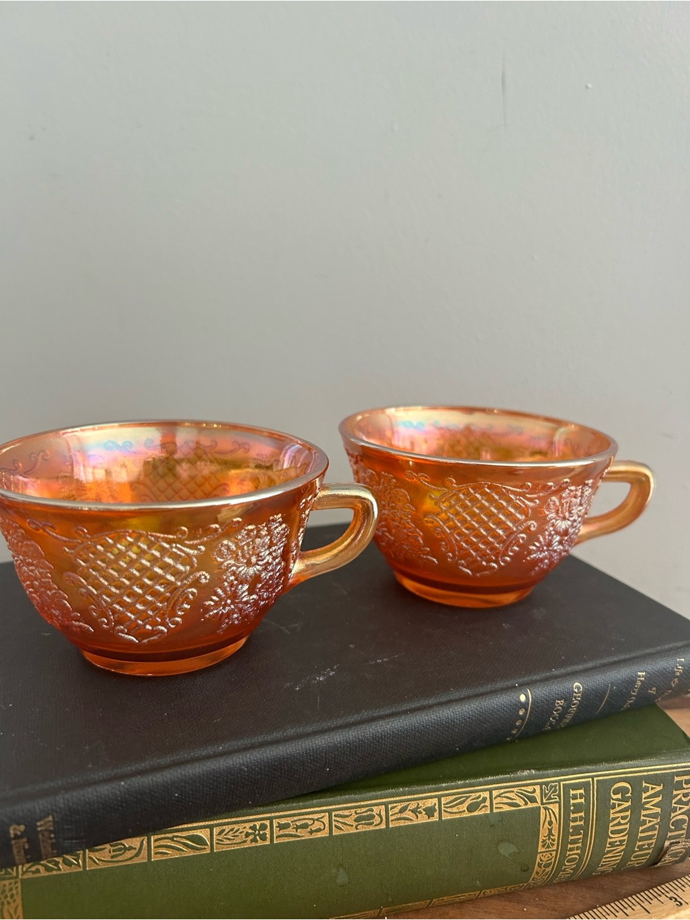 Set of 2 Iridescent Marigold Carnival Glass Tea Cup Normandie Mint Condition